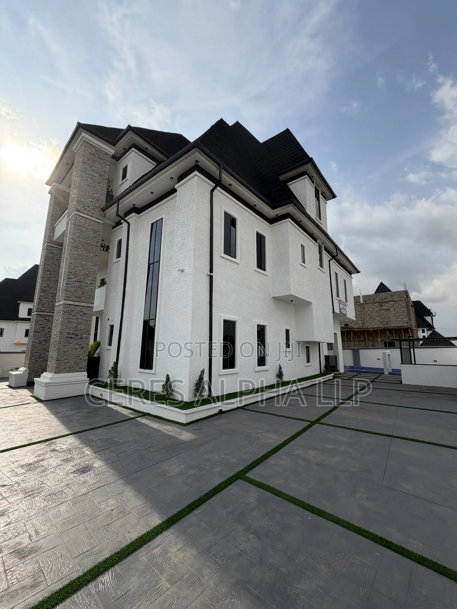 5bdrm Penthouse in Dakwo District for sale