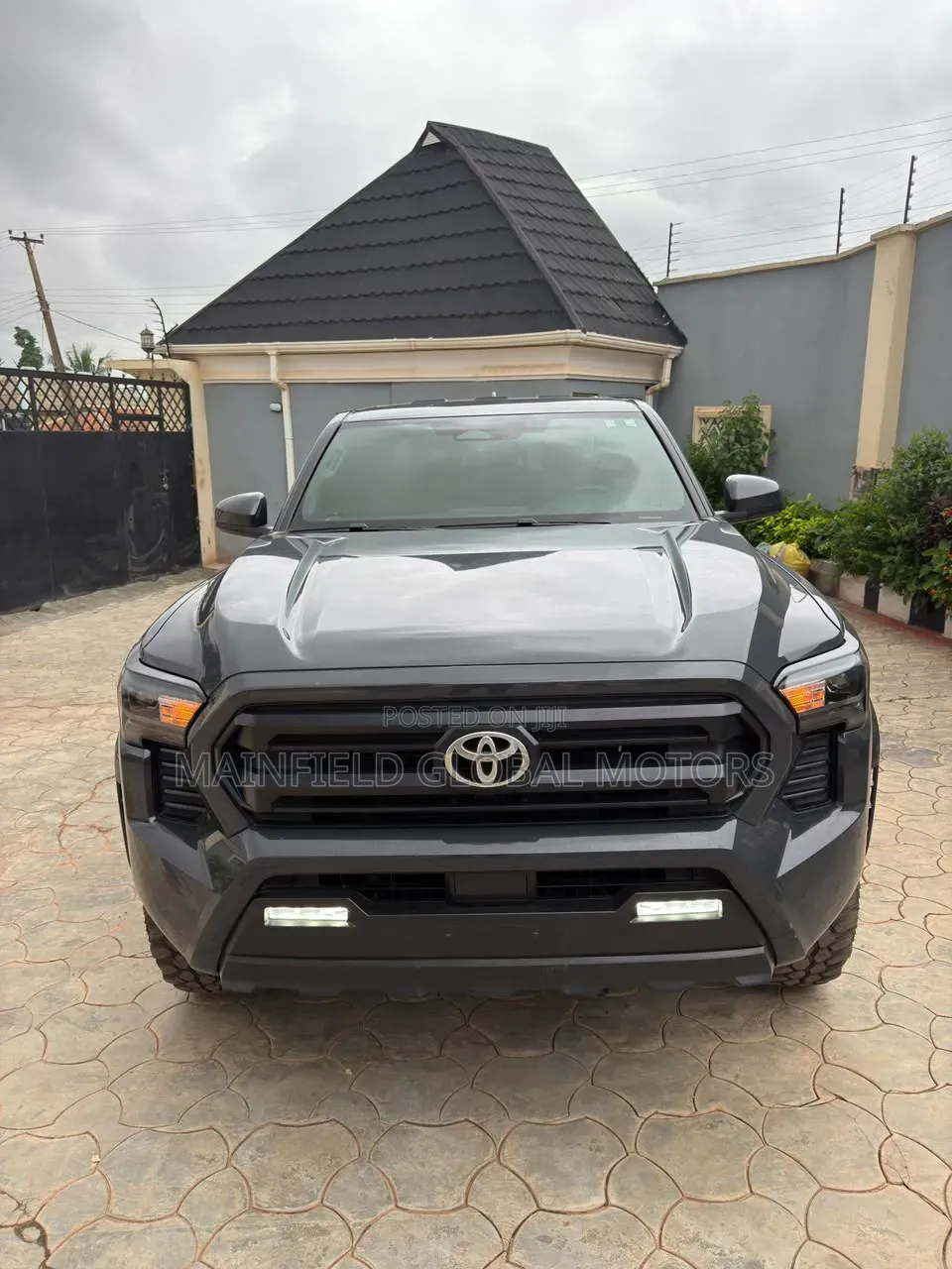 Toyota Tacoma Limited Double Cab 4WD 5.0 ft. SB 2025 Black