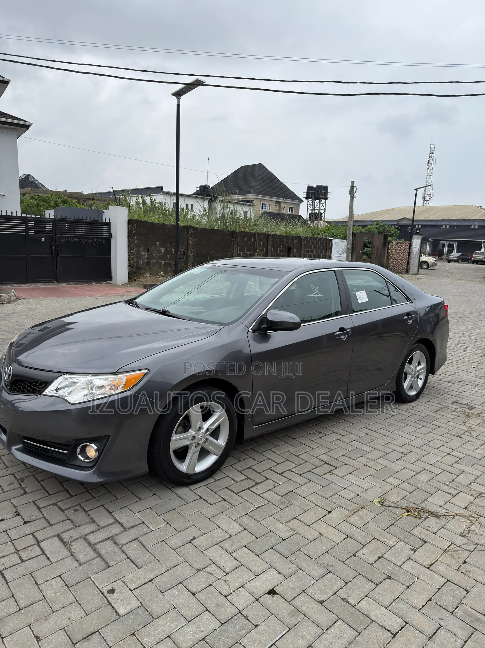Toyota Camry SE Sport 4dr Sedan (2.5L 4cyl 6A) 2014 Gray