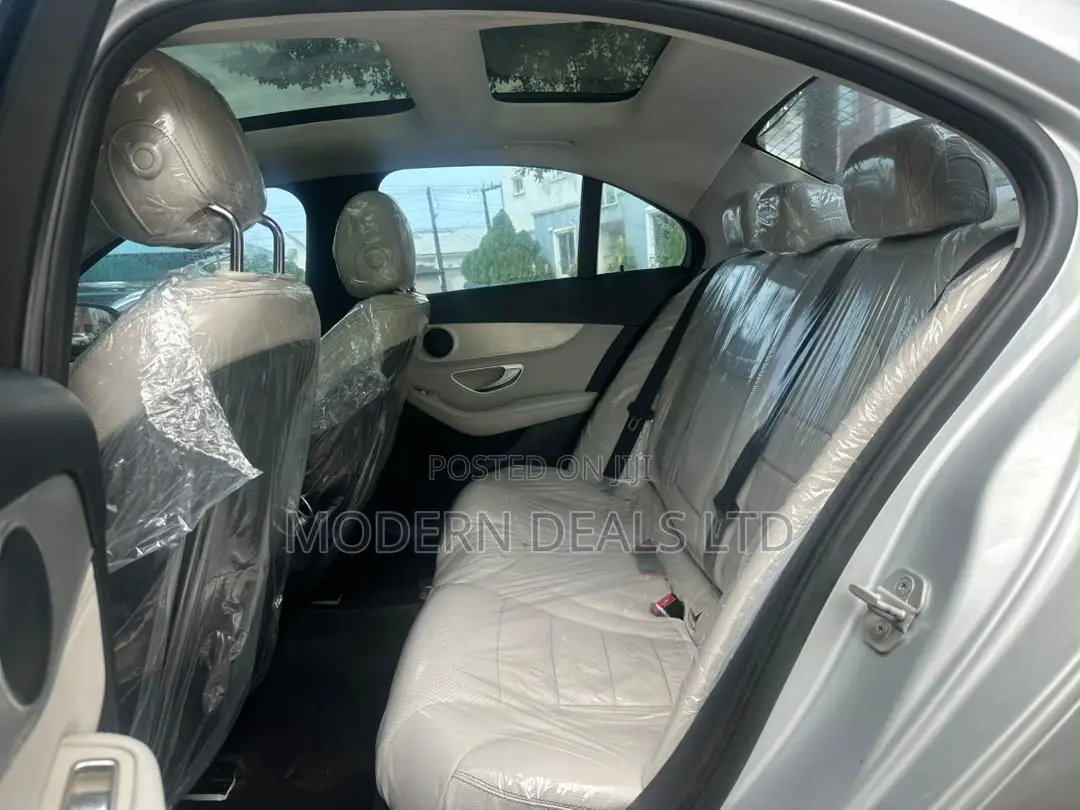 Mercedes-Benz C300 2015 Silver