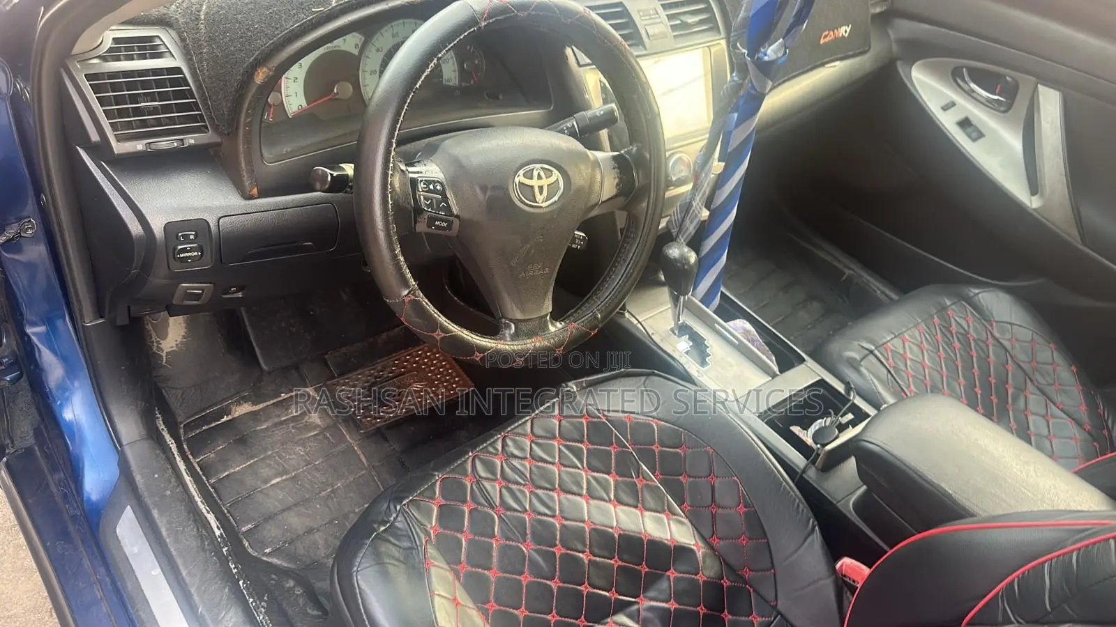 Toyota Camry SE 4dr Sedan (2.5L 4cyl 6A) 2011 Blue