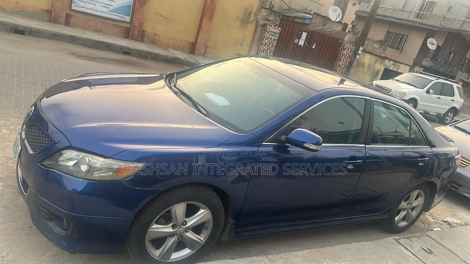 Toyota Camry SE 4dr Sedan (2.5L 4cyl 6A) 2011 Blue