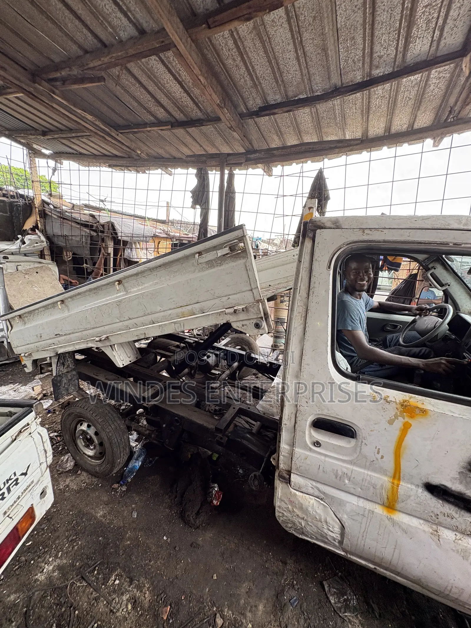 Suzuki Every Carry Mini Dump Truck 2008 White