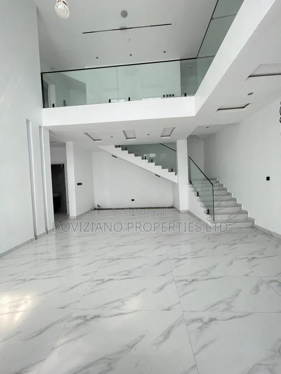 5bdrm Duplex in Ikota for sale