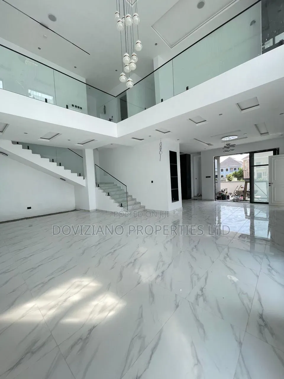 5bdrm Duplex in Ikota for sale
