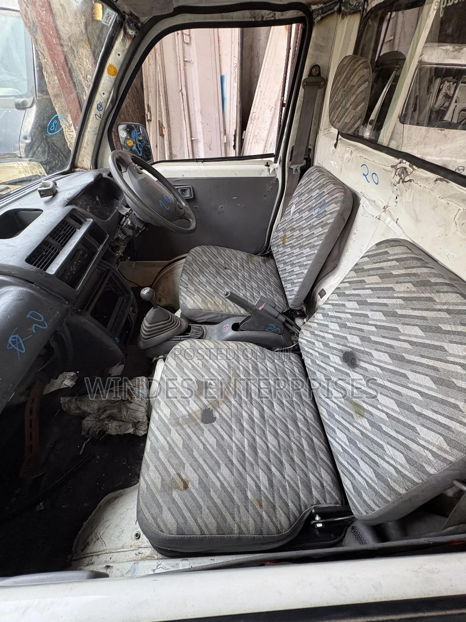 Daihatsu Mini Truck 2010