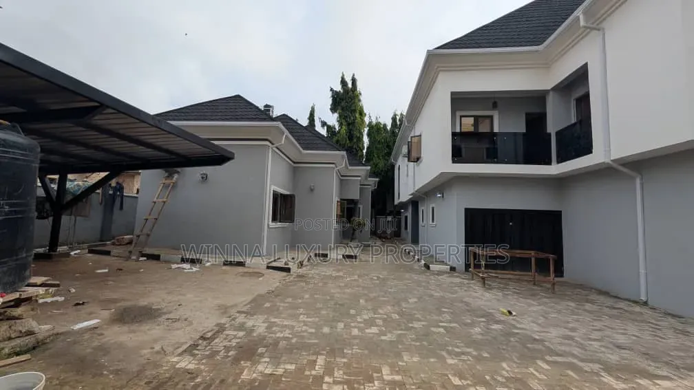 Newly Built 10 Bedrooms Detached