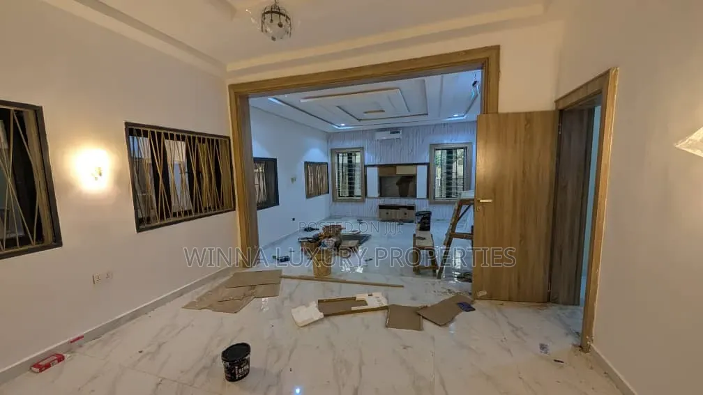 Newly Built 10 Bedrooms Detached