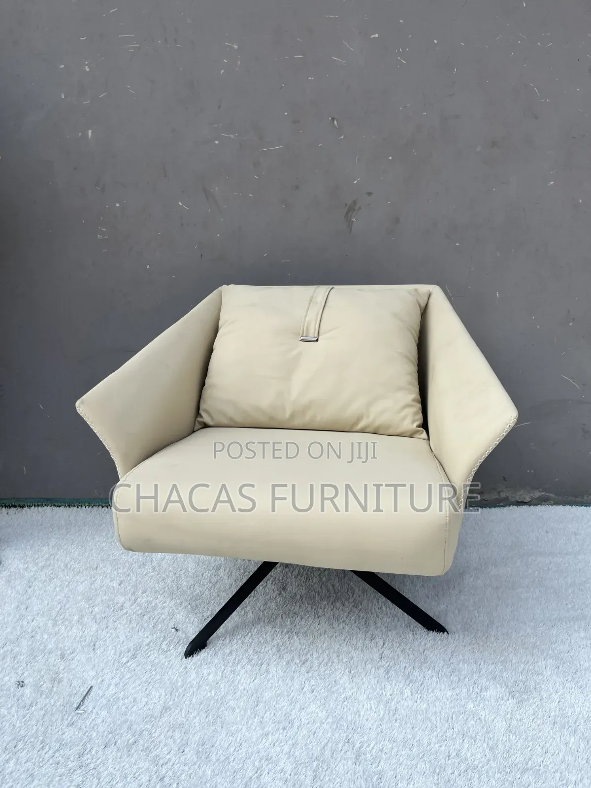 Premium Luxury Leather Swivel Single Accent Chair - Brand New Lounge