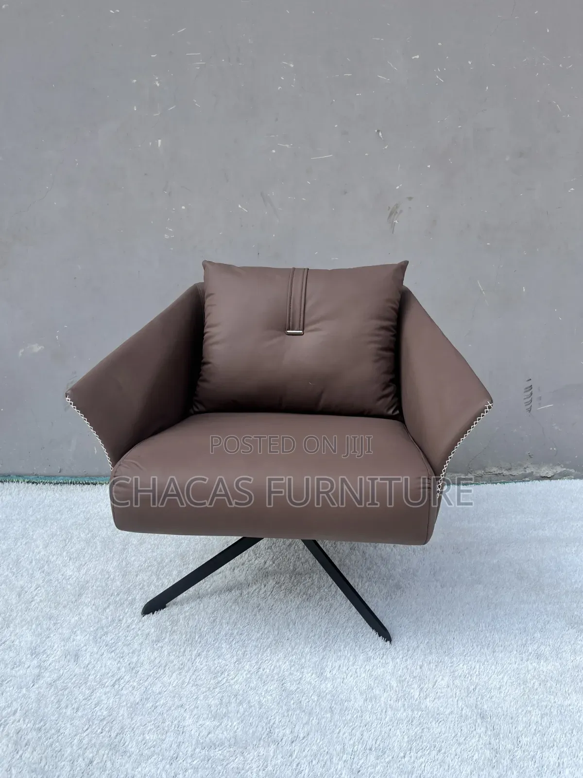 Premium Luxury Leather Swivel Single Accent Chair - Brand New Lounge