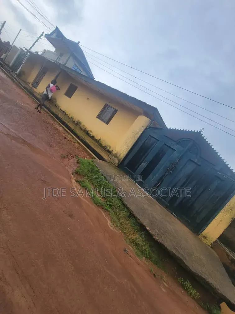 Furnished 2bdrm Bungalow in Ayobo for sale