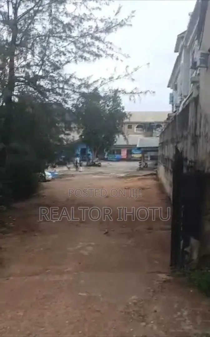 4bdrm Block of Flats in Owerri for sale