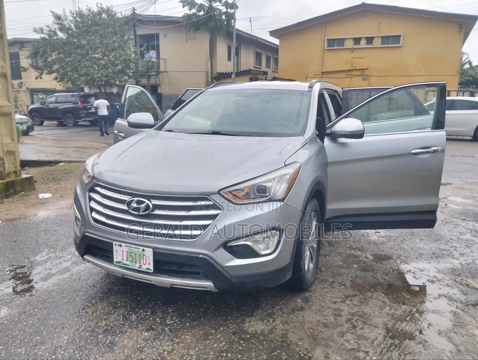 Hyundai Santa Fe GLS 4dr SUV AWD (3.3L 6cyl 6A) 2015 Silver