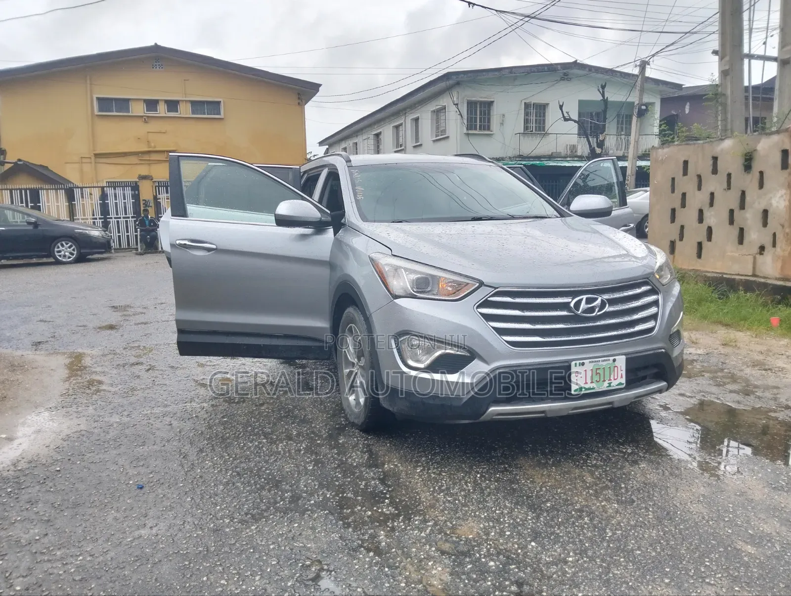 Hyundai Santa Fe GLS 4dr SUV AWD (3.3L 6cyl 6A) 2015 Silver