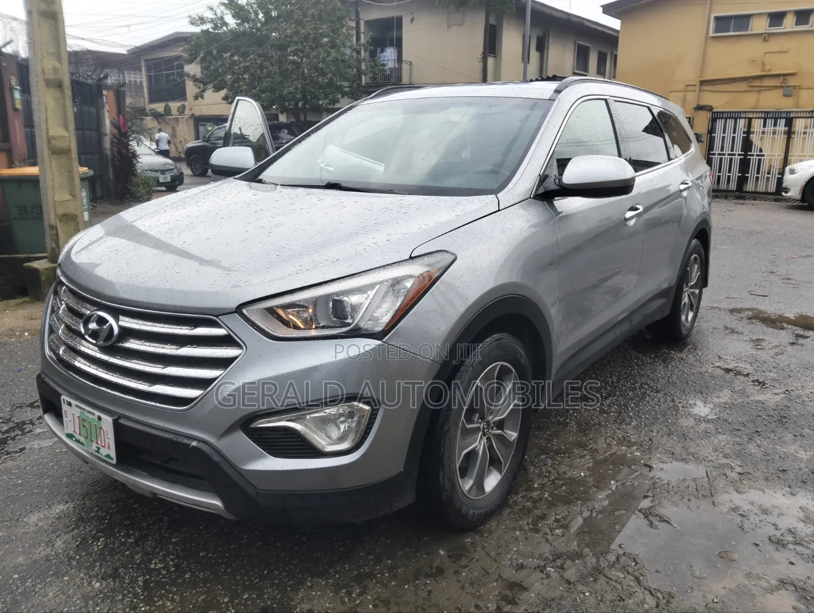 Hyundai Santa Fe GLS 4dr SUV AWD (3.3L 6cyl 6A) 2015 Silver