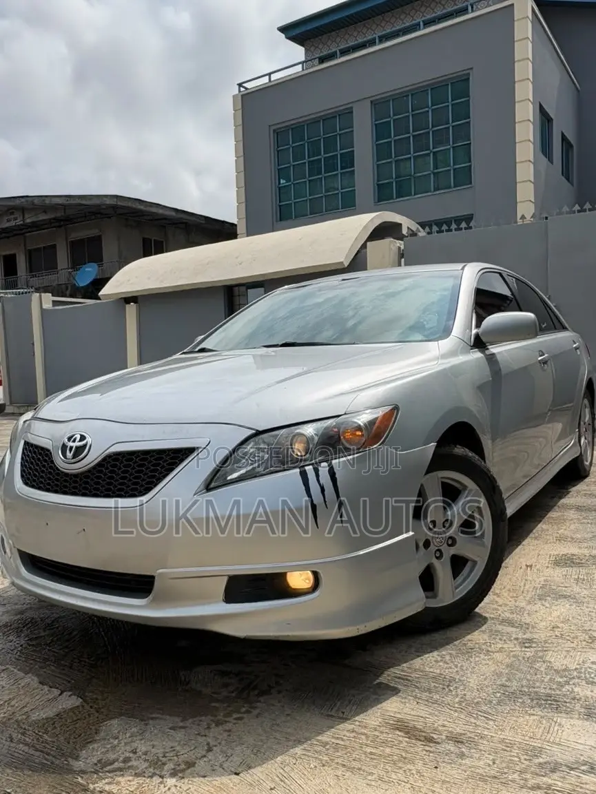 Toyota Camry SE 4dr Sedan (2.4L 4cyl 5A) 2007 Silver
