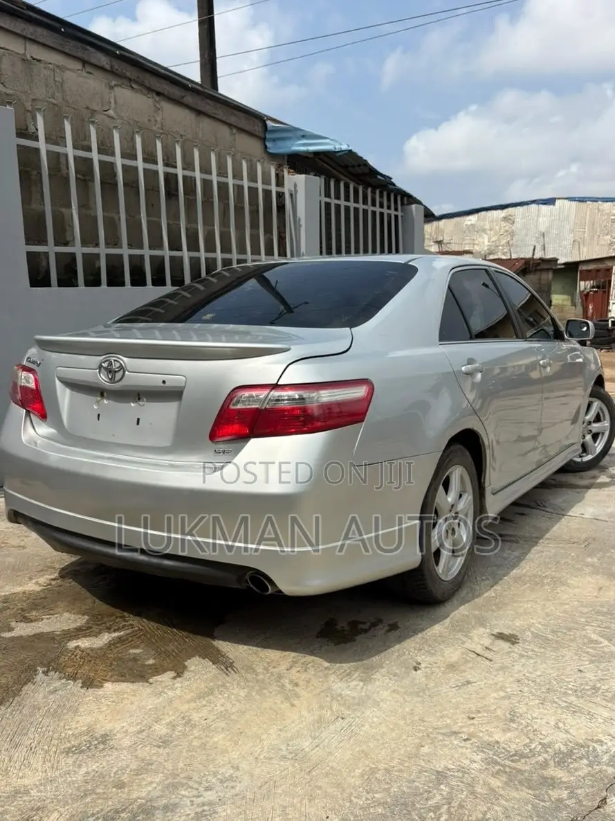 Toyota Camry SE 4dr Sedan (2.4L 4cyl 5A) 2007 Silver