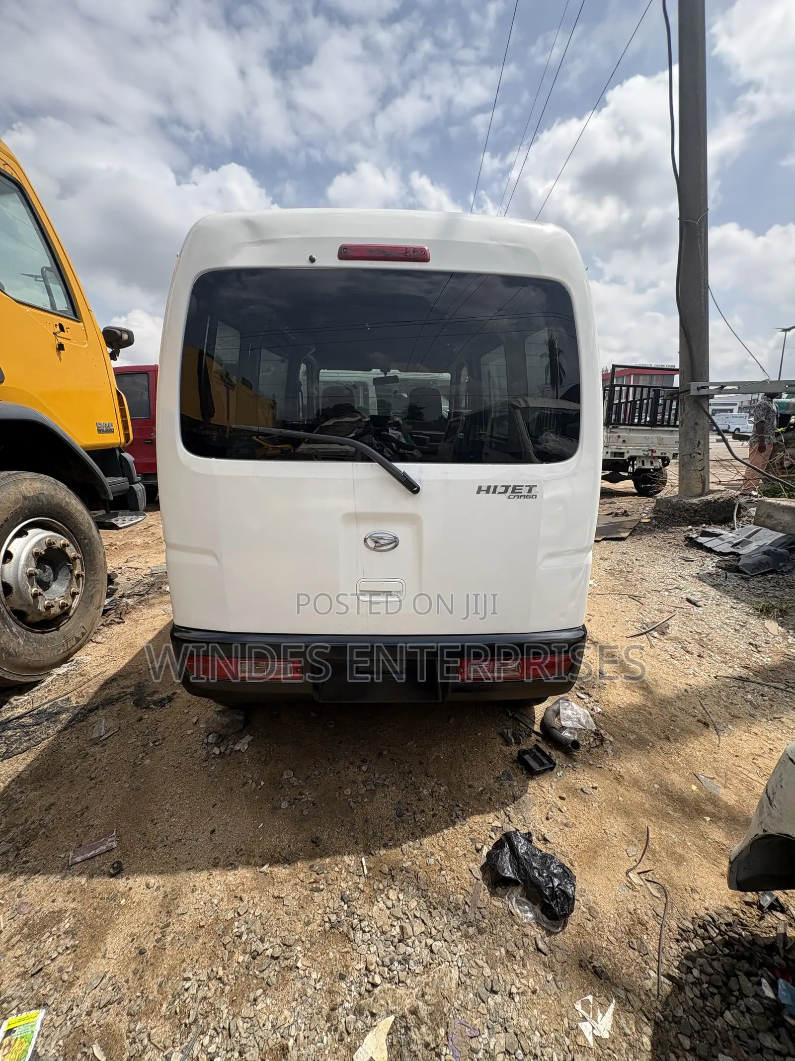 Daihatsu Hijet 2012 White