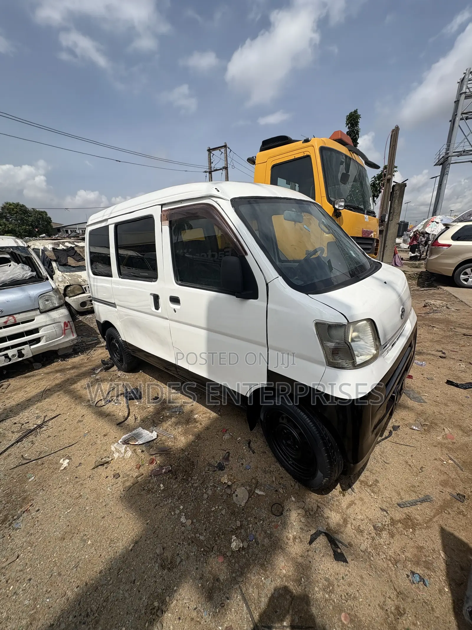Daihatsu Hijet 2012 White