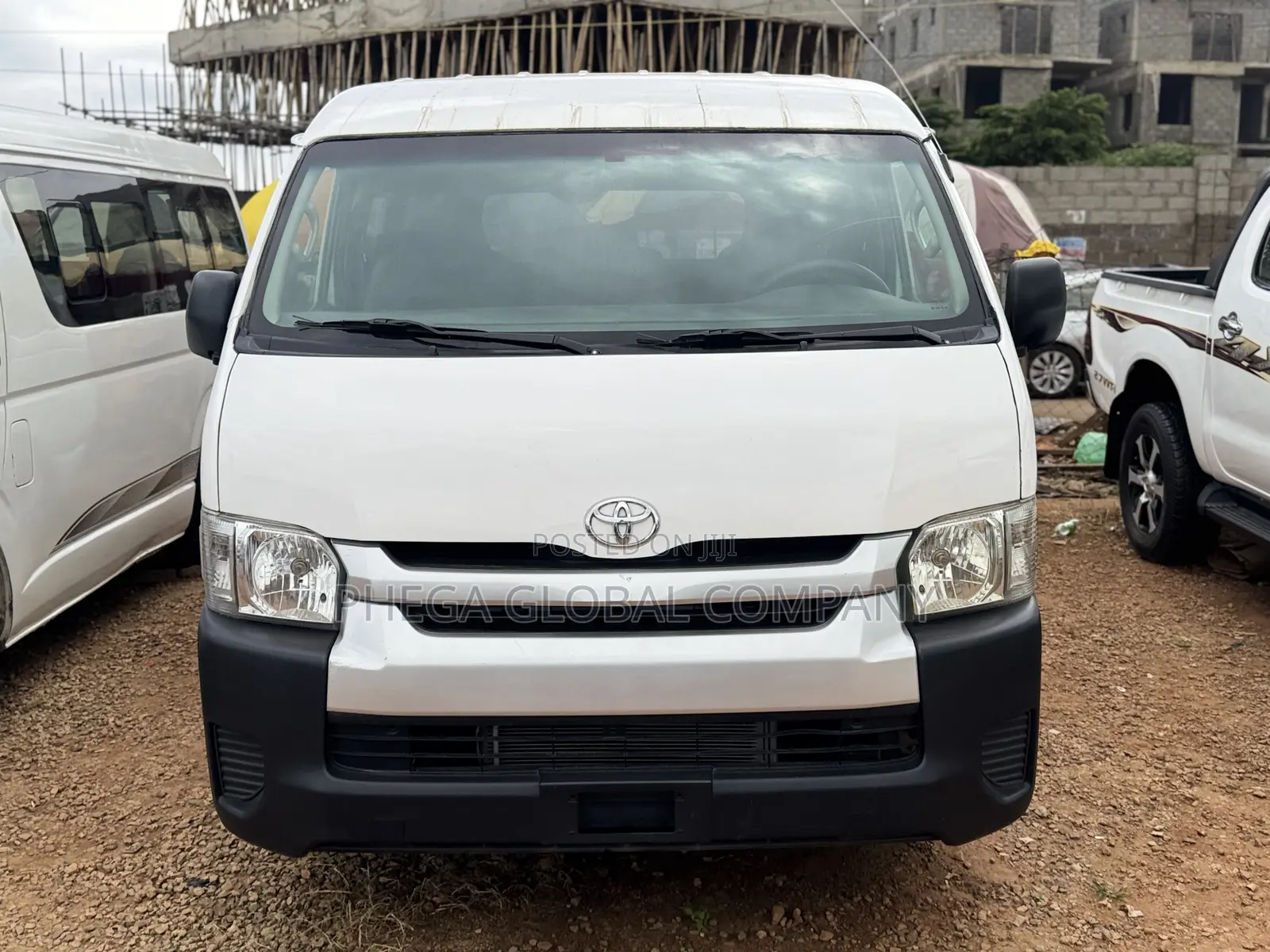 Toyota HiAce 2010 White
