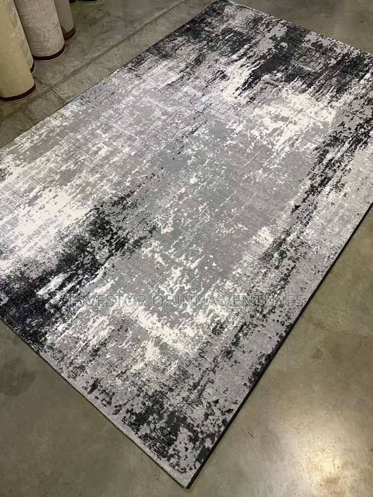 Luxurious Turkey Center Rug