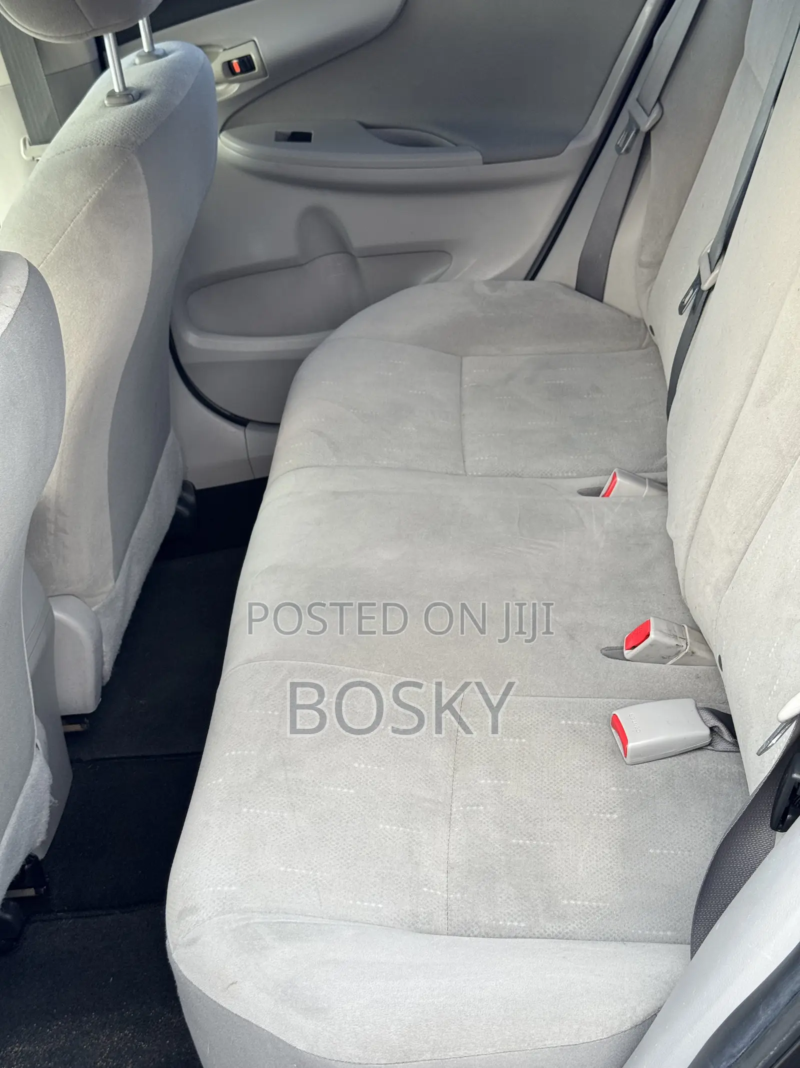 Toyota Corolla 2012 Gray