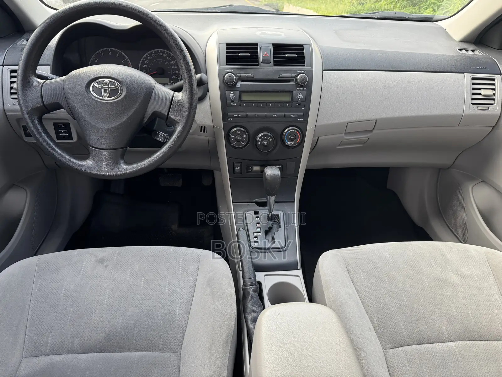 Toyota Corolla 2012 Gray