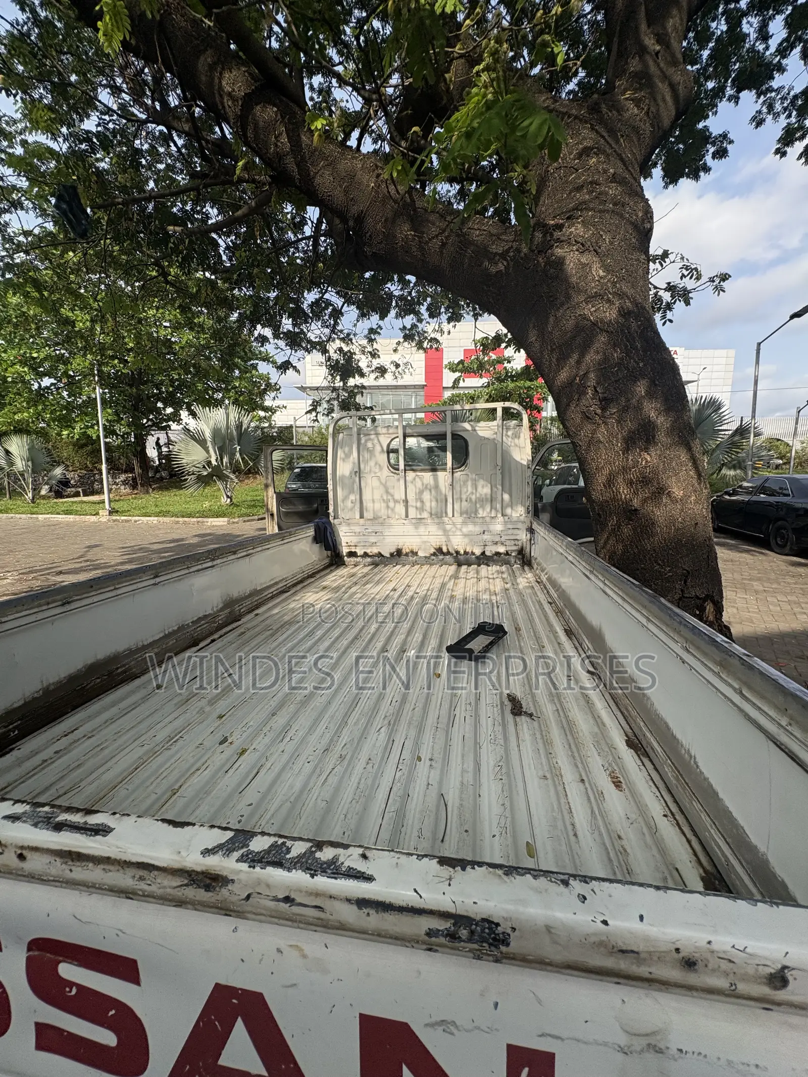 Nissan Cabstar Flatbed