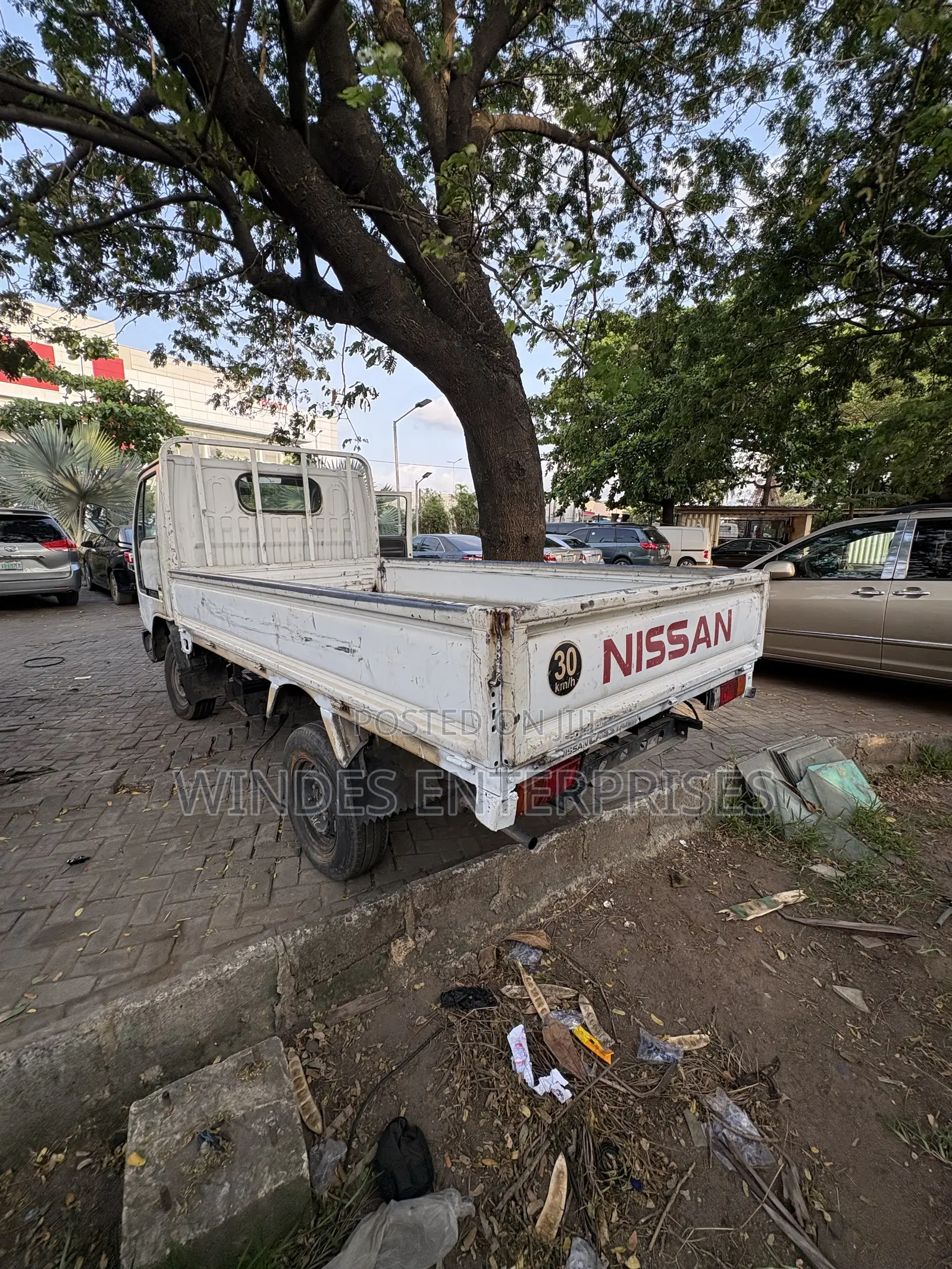 Nissan Cabstar Flatbed