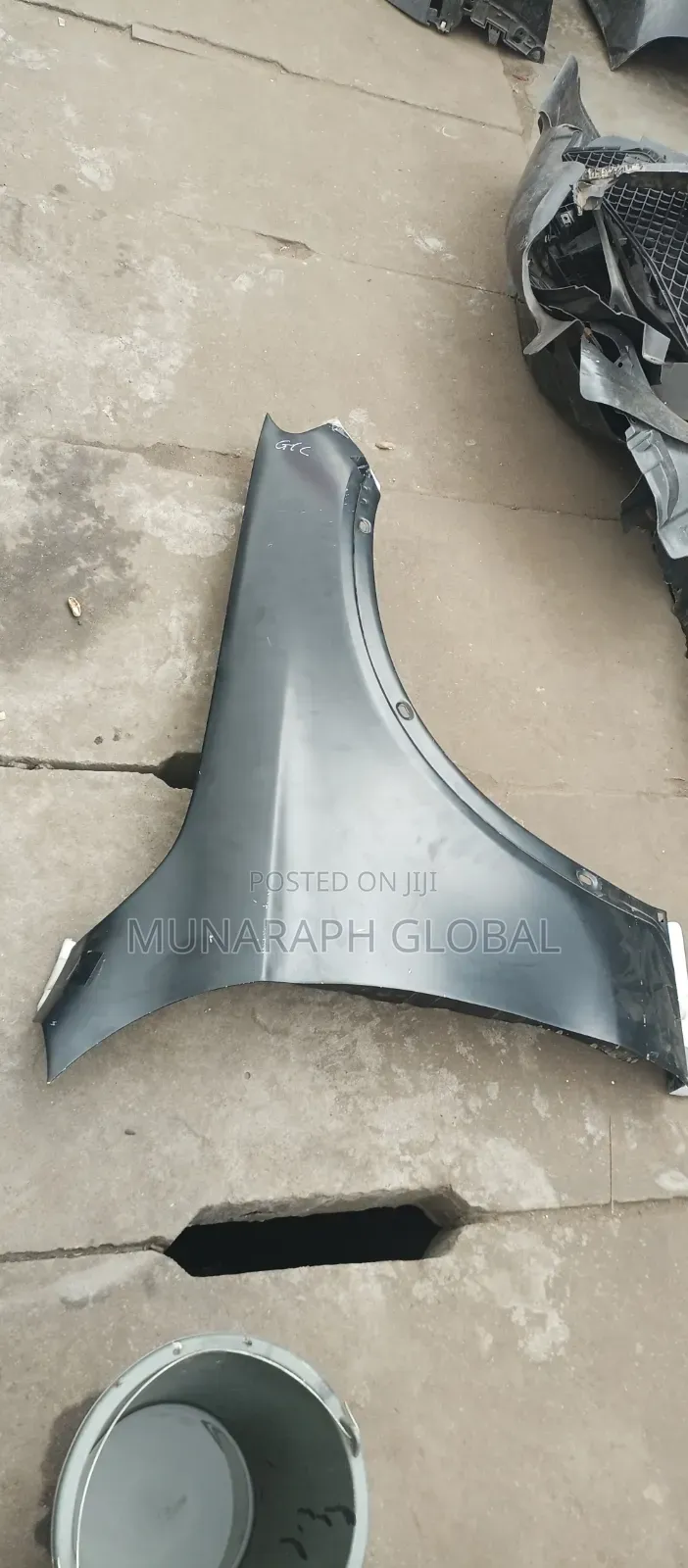 Mercedes Benz Cla 250 Fender.