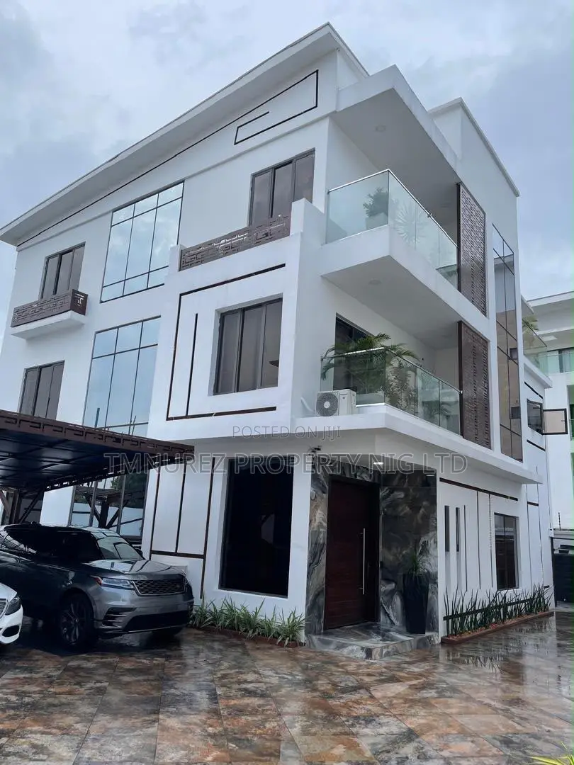 Furnished 5bdrm Duplex in Banana Island for sale