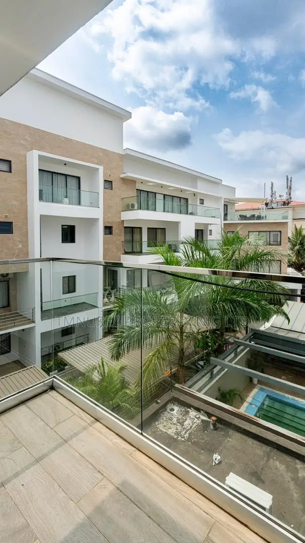 Furnished 5bdrm Duplex in Banana Island for sale
