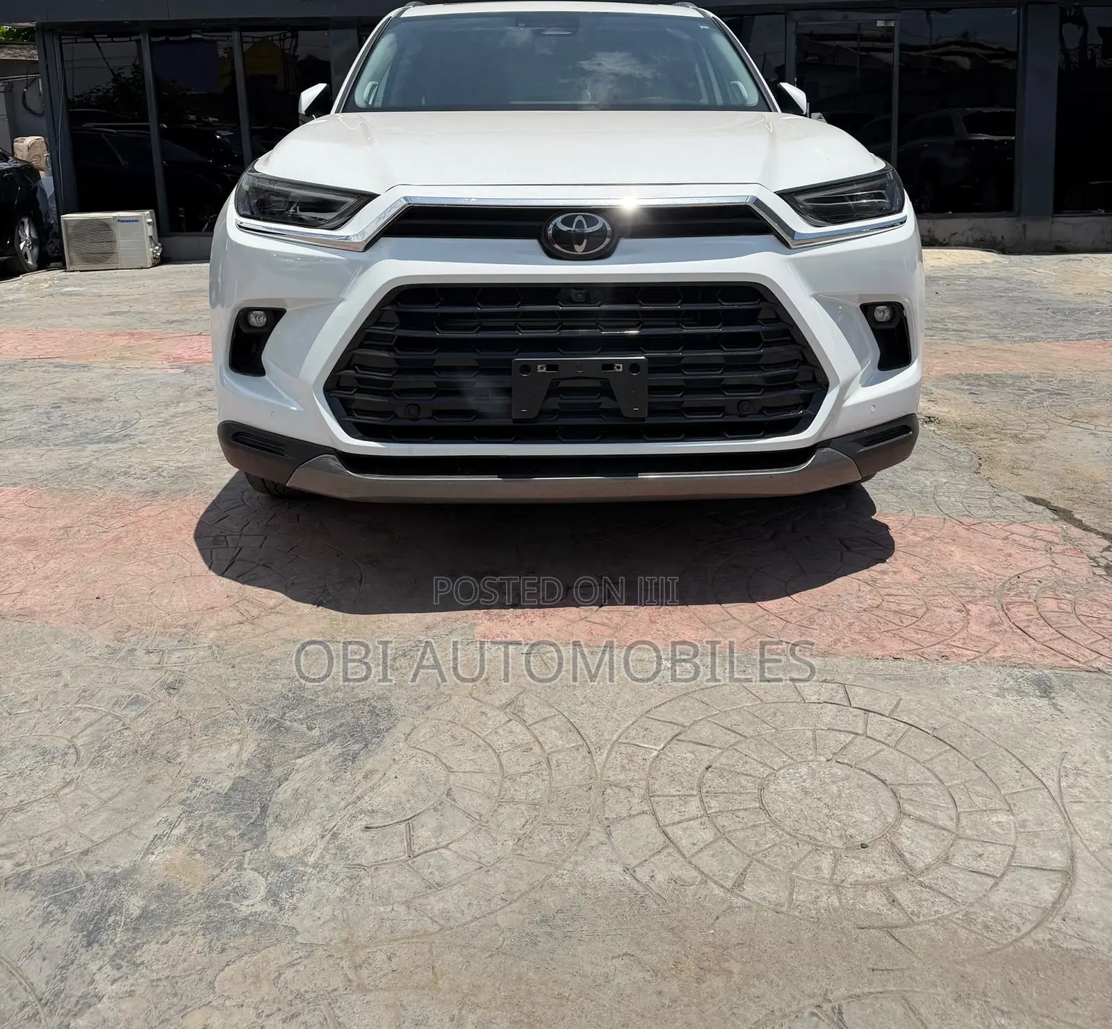 Toyota Highlander Limited FWD 2024 White