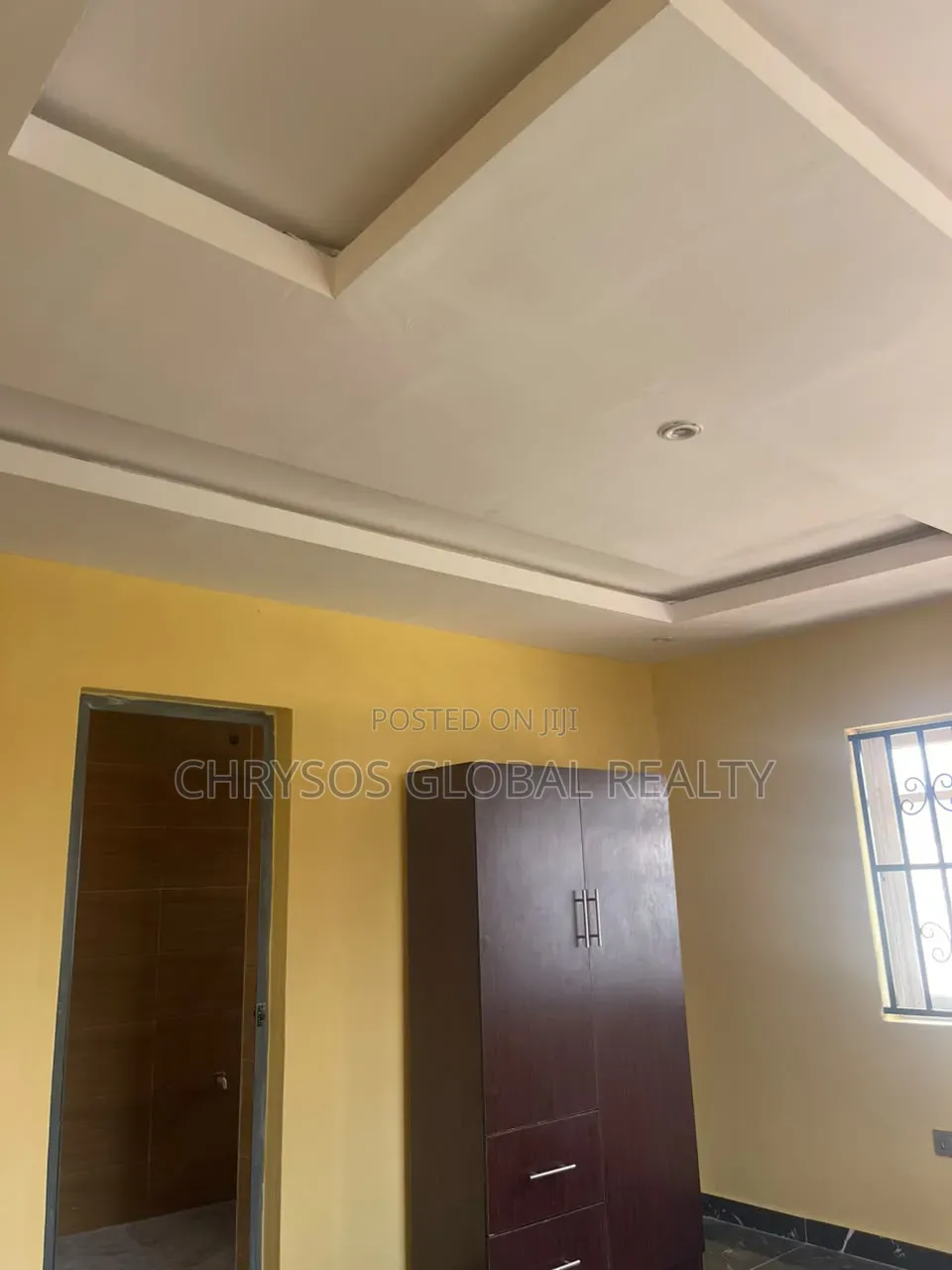 3bdrm Block of Flats in Okebadan Estate for rent
