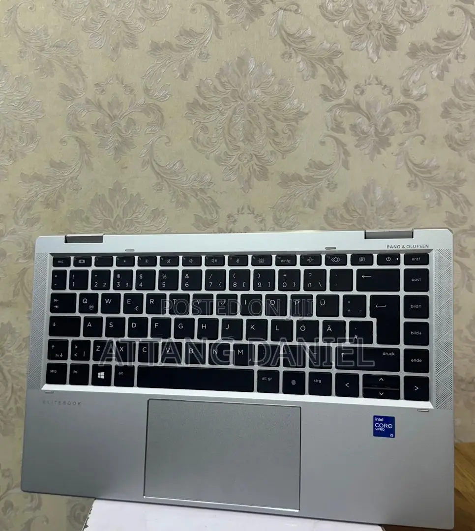 Laptop HP EliteBook 1040 G8 16GB Intel Core i5 SSD 512GB