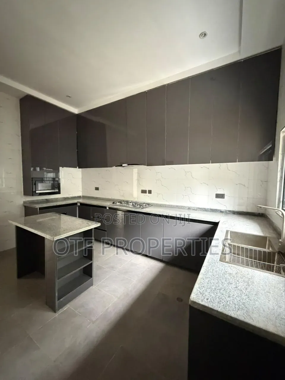 4bdrm Duplex in Maitama for rent