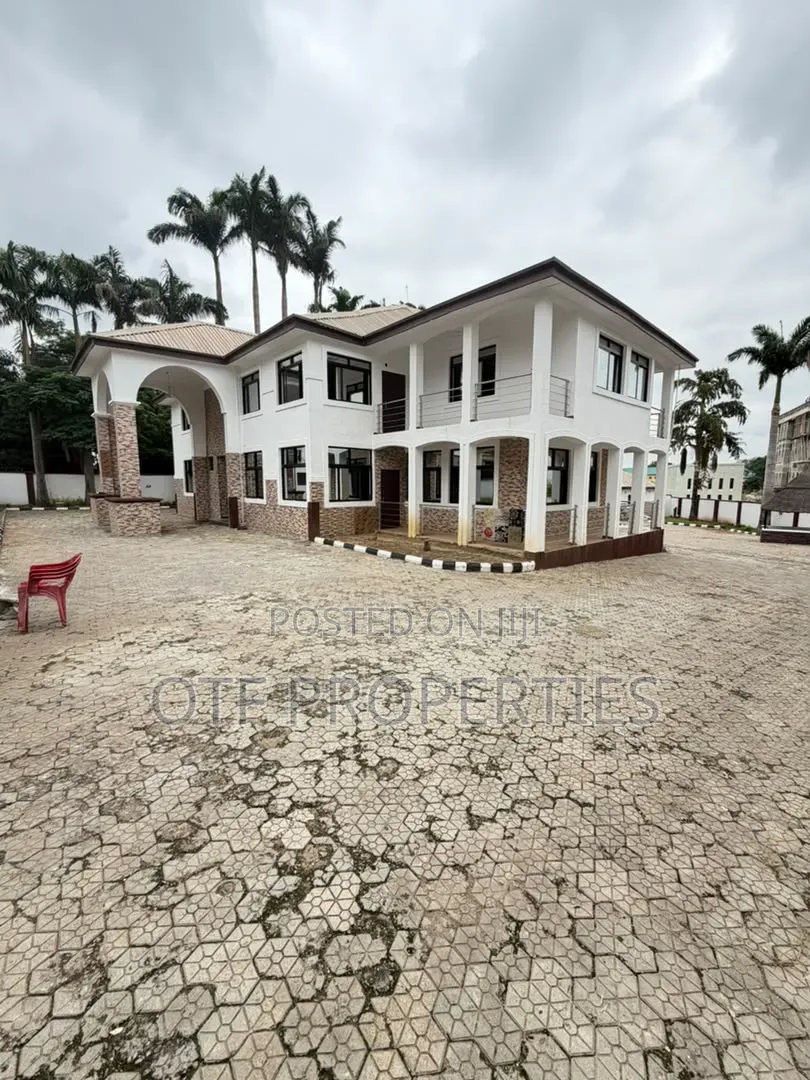 5bdrm Duplex in Maitama for rent