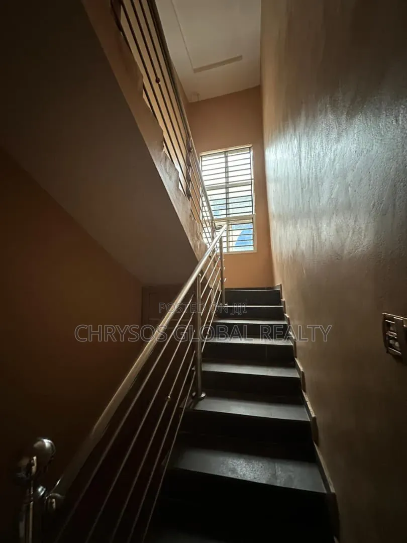 4bdrm Duplex in Carlton Gate Estate for rent