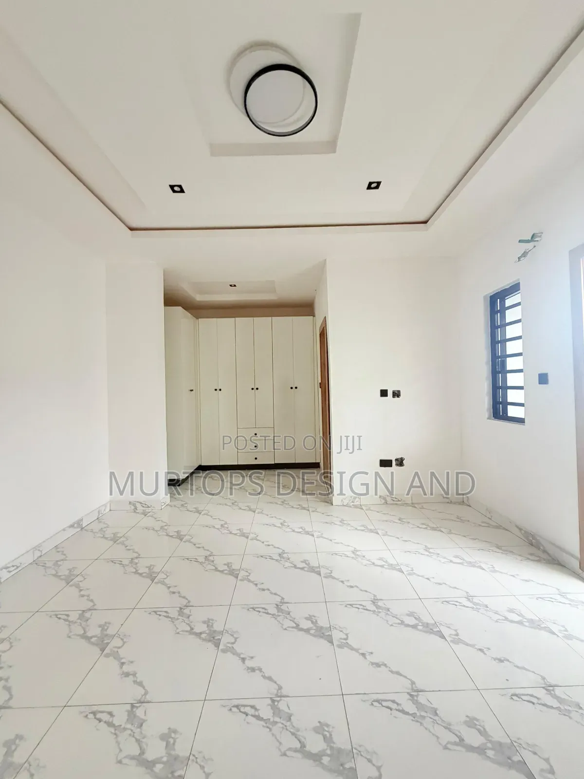 4bdrm Duplex in Medina for sale