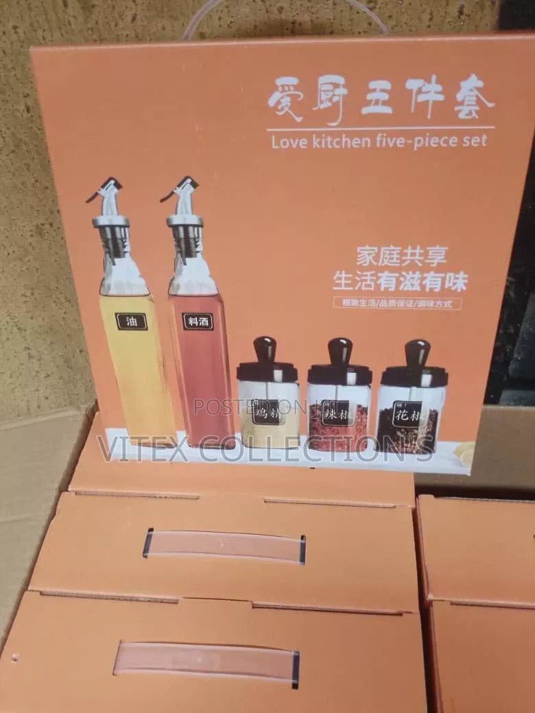 5in1 Oil Bottle and Spice Rack