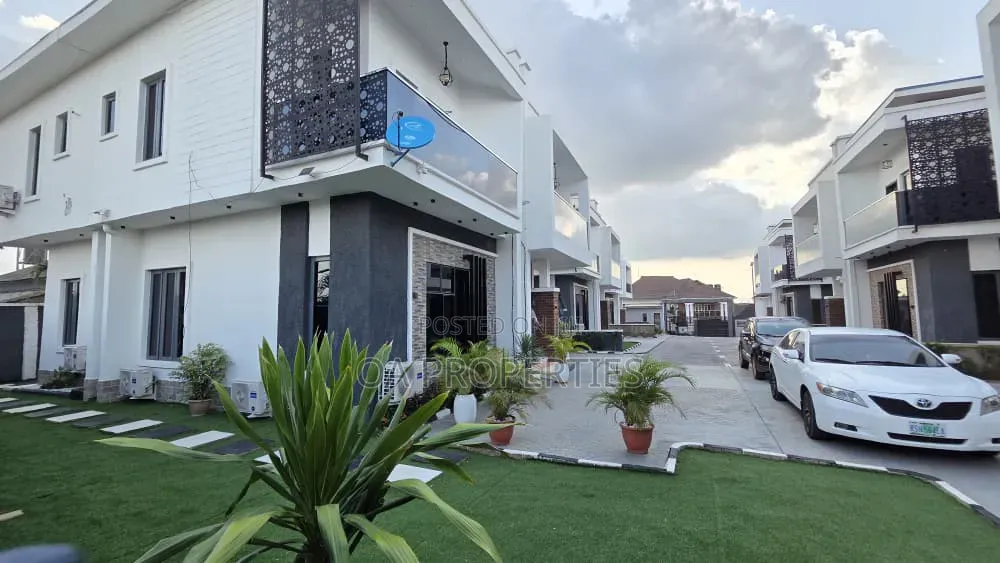 Furnished 3bdrm Duplex in Kolapo Ishola Gra for sale