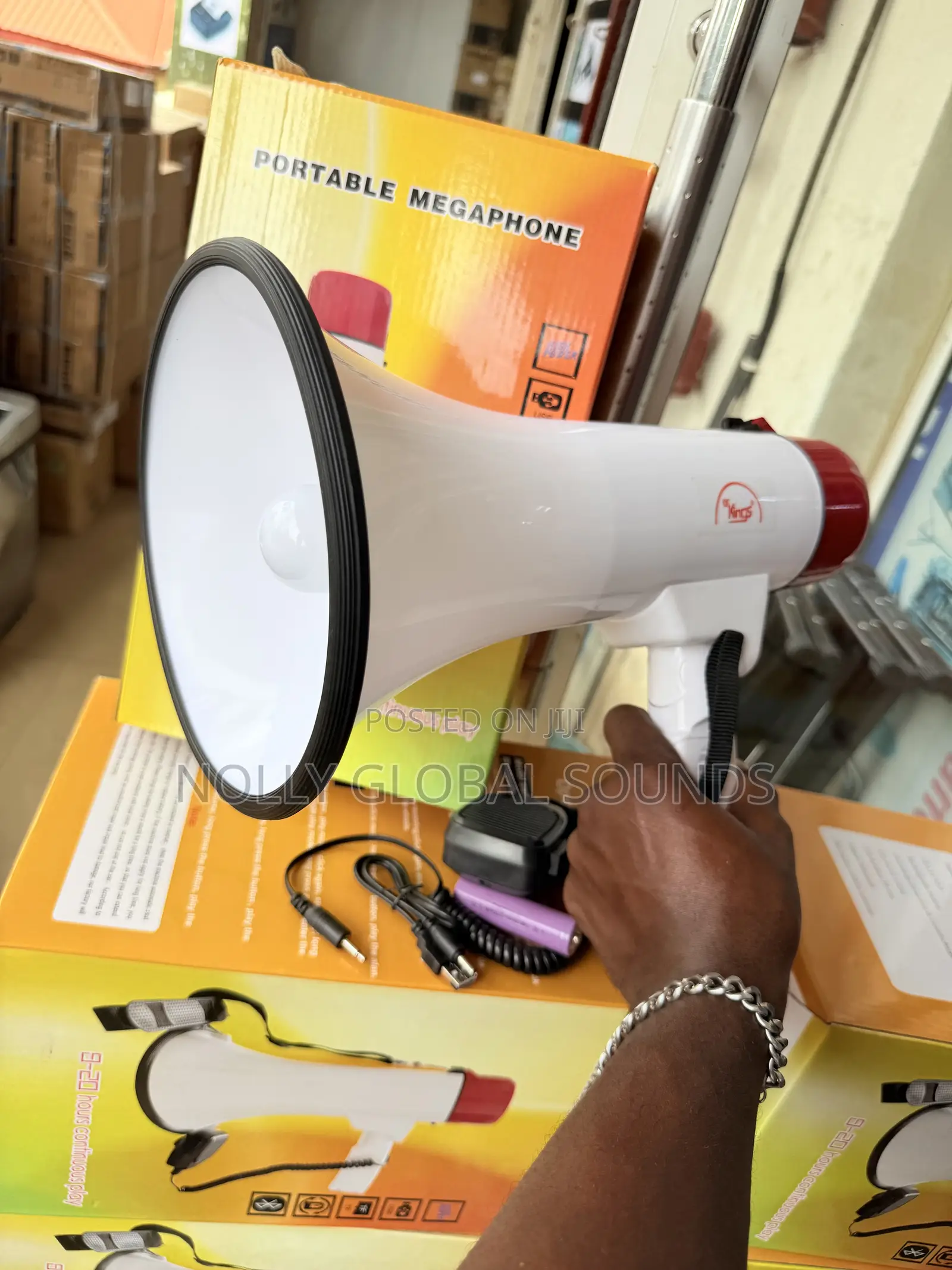 Rechargeable Megaphone Amplifier