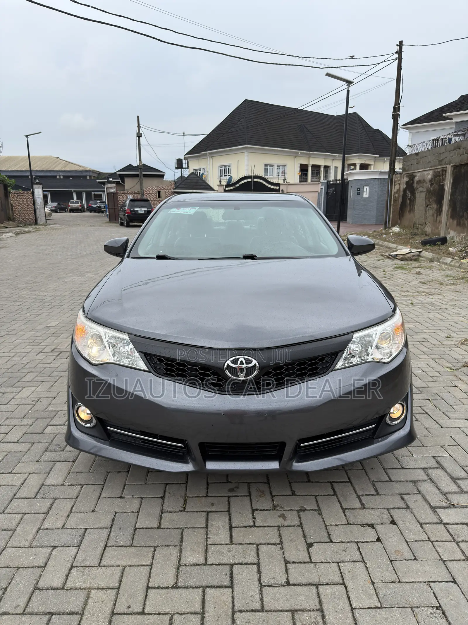 Toyota Camry SE Sport 4dr Sedan (2.5L 4cyl 6A) 2014 Gray