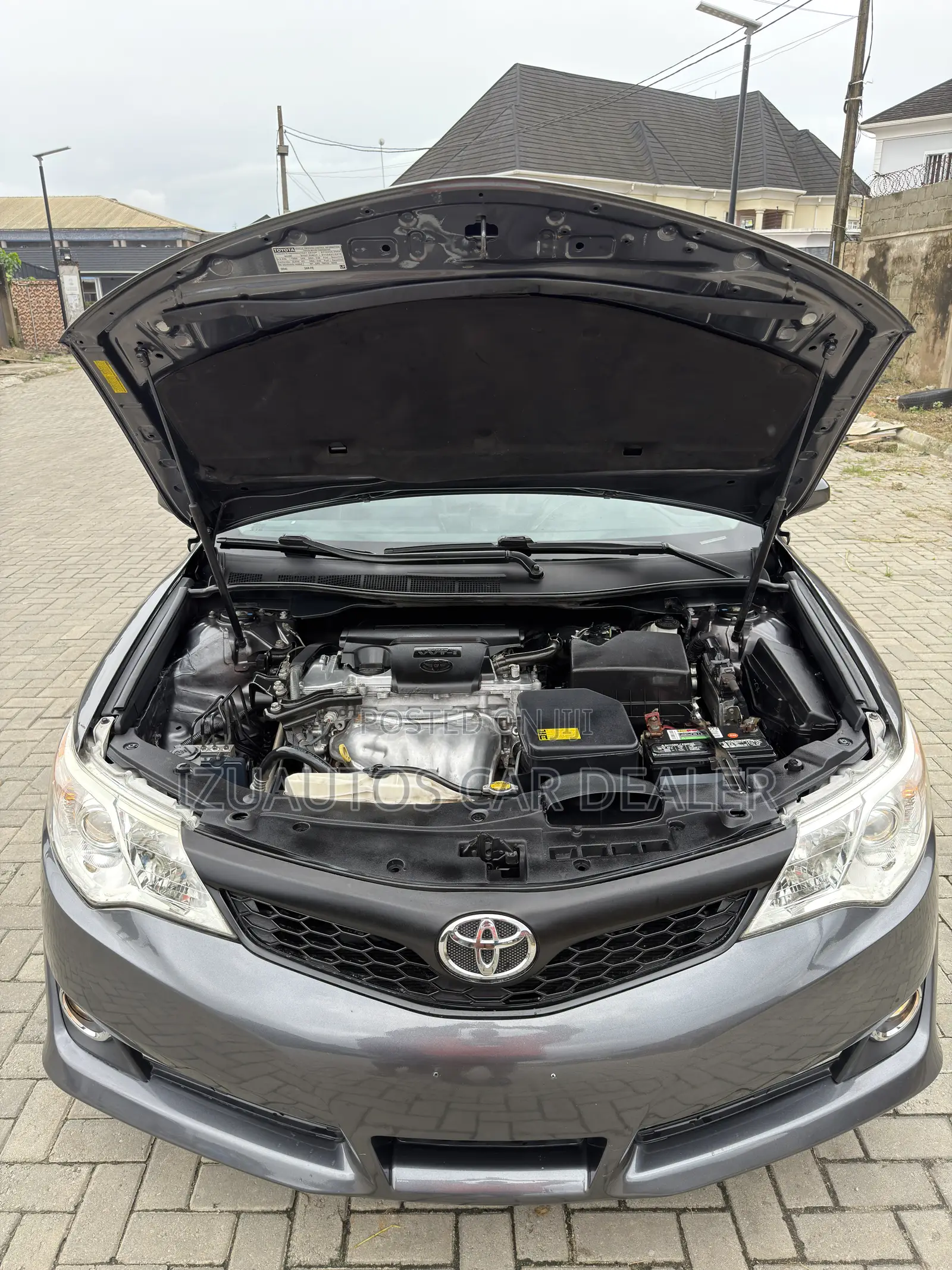 Toyota Camry SE Sport 4dr Sedan (2.5L 4cyl 6A) 2014 Gray