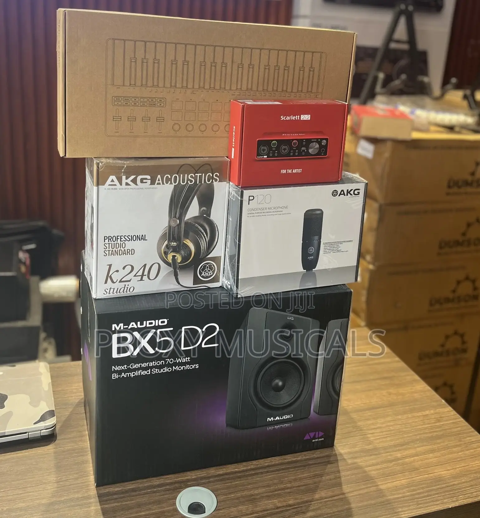 Bx5d2, P120 Mic, Akg Headphone, Scarlett 2i2 Mvave 25keys Midi