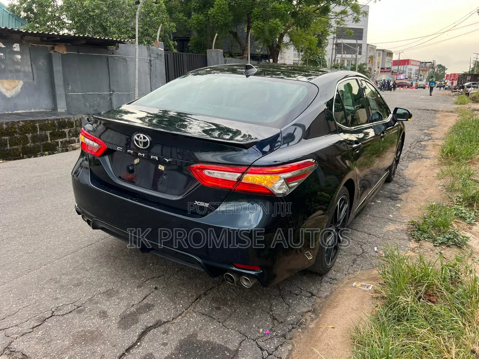 Toyota Camry 2019 Blue