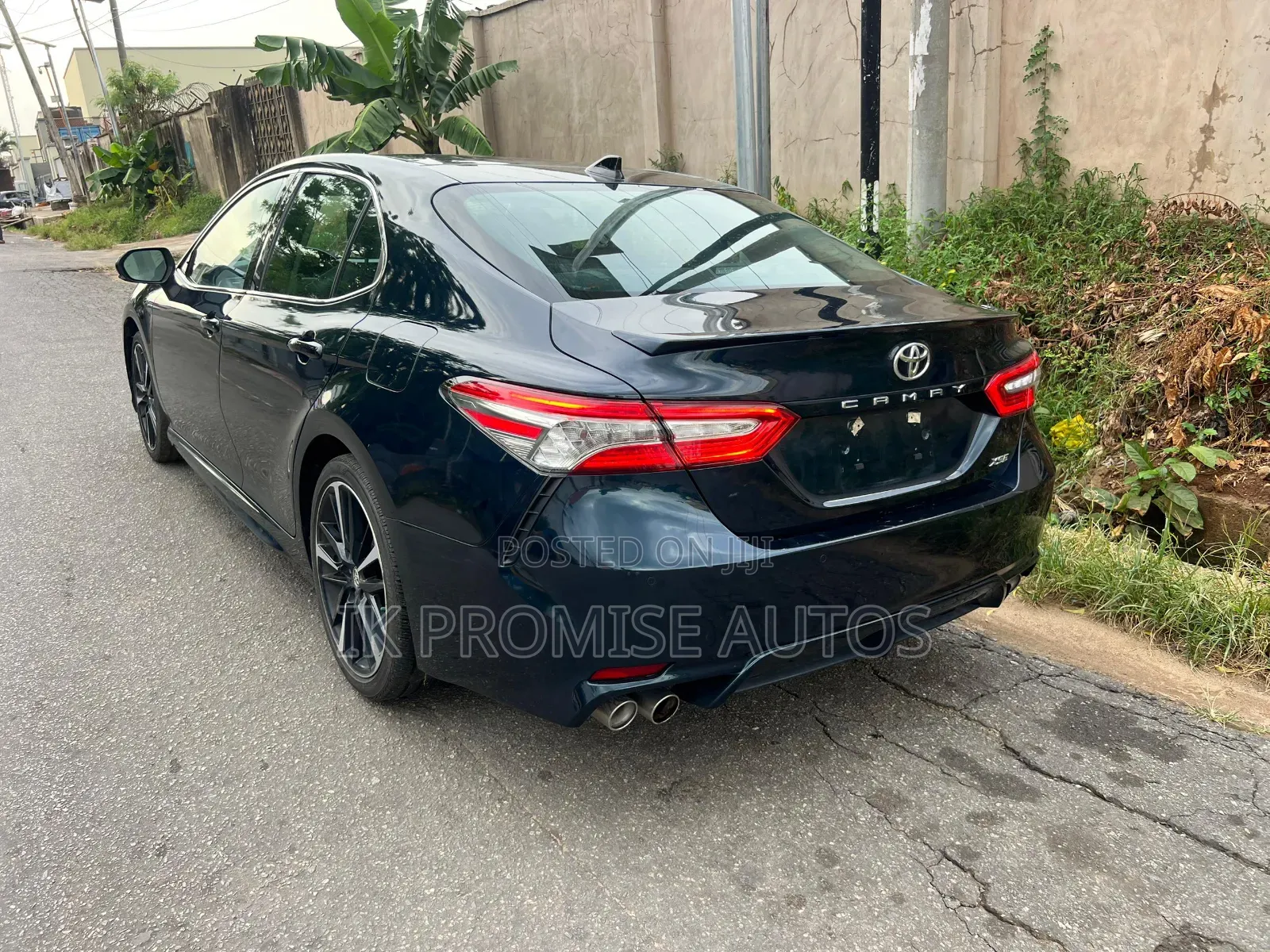 Toyota Camry 2019 Blue