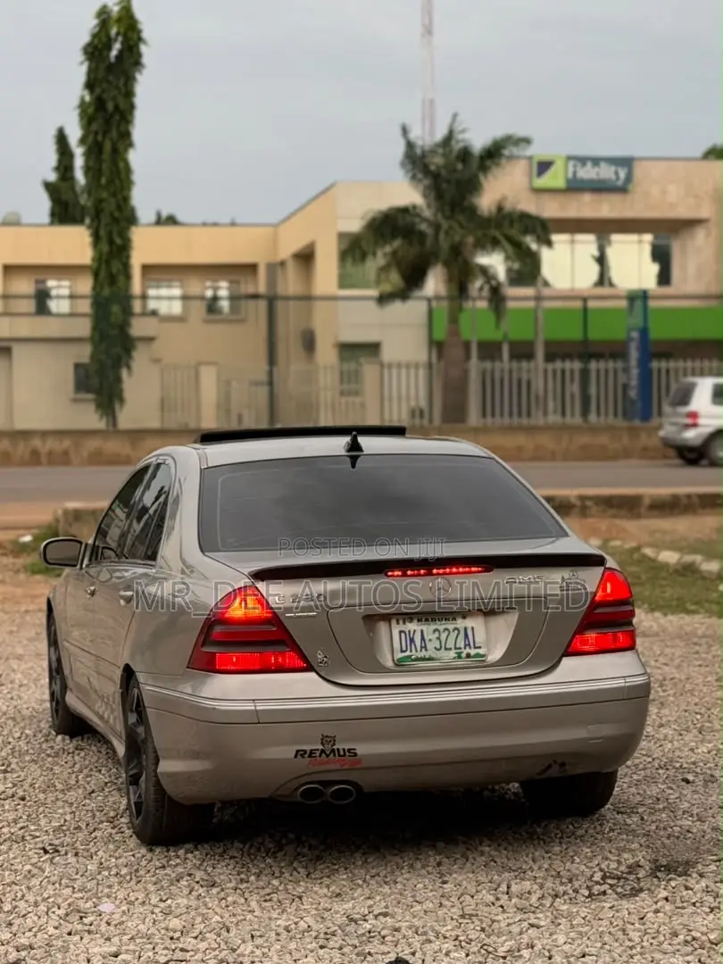 Mercedes-Benz C230 2007 Gray