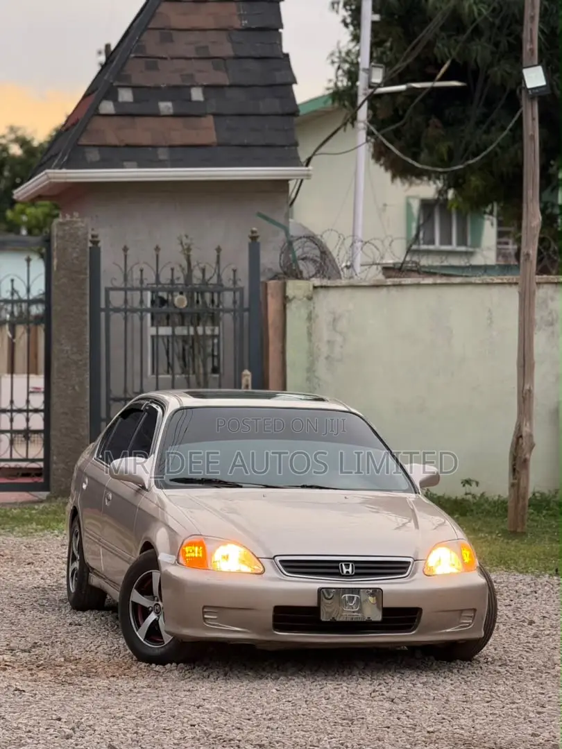 Honda Civic 2002 Gold
