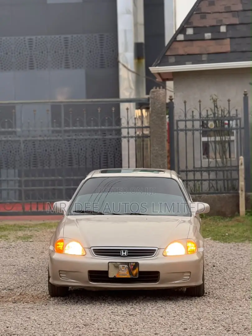 Honda Civic 2002 Gold